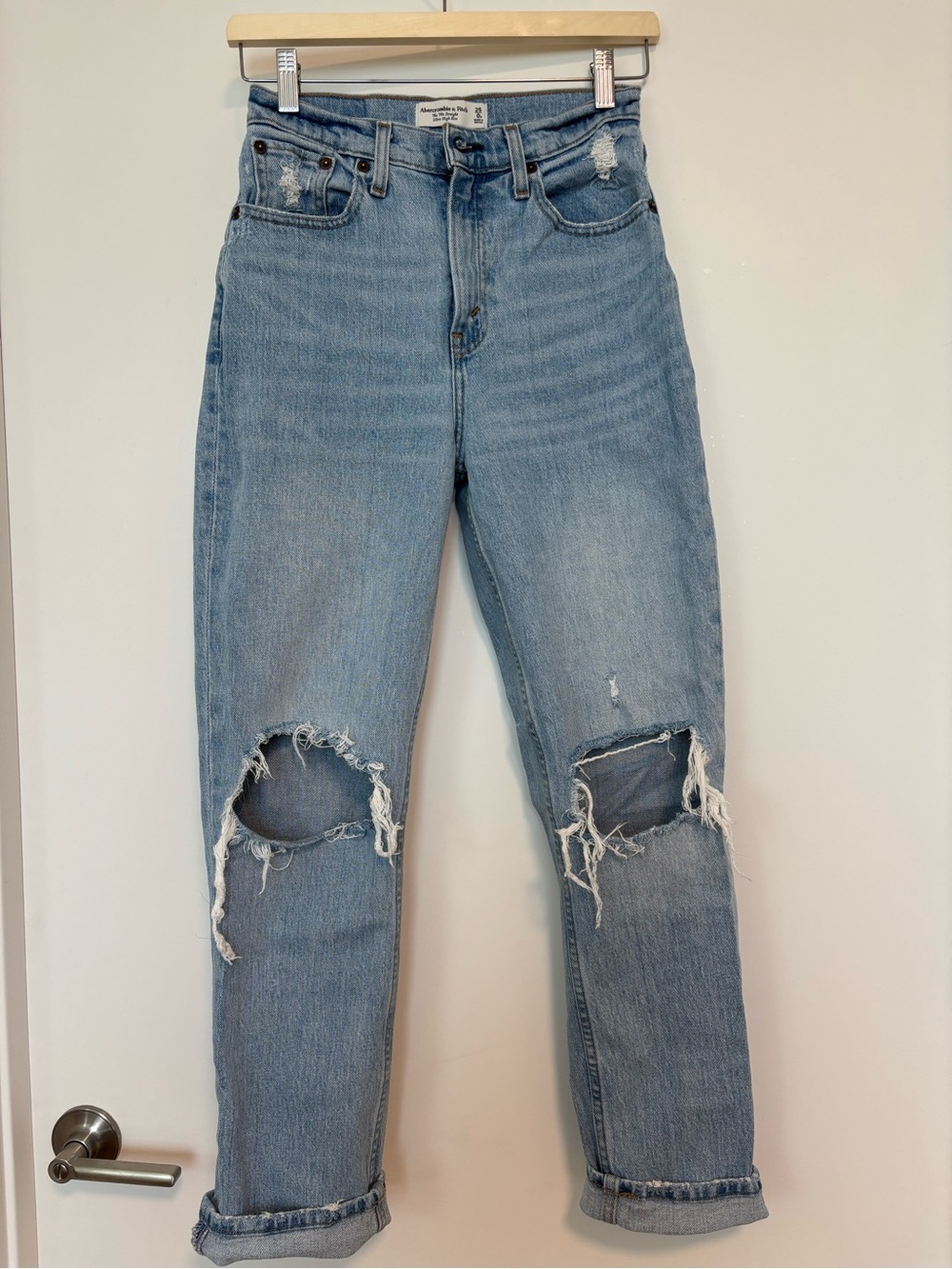 Abercrombie & Fitch 90’s Straight-Leg Ultra High Rise Distressed Jeans